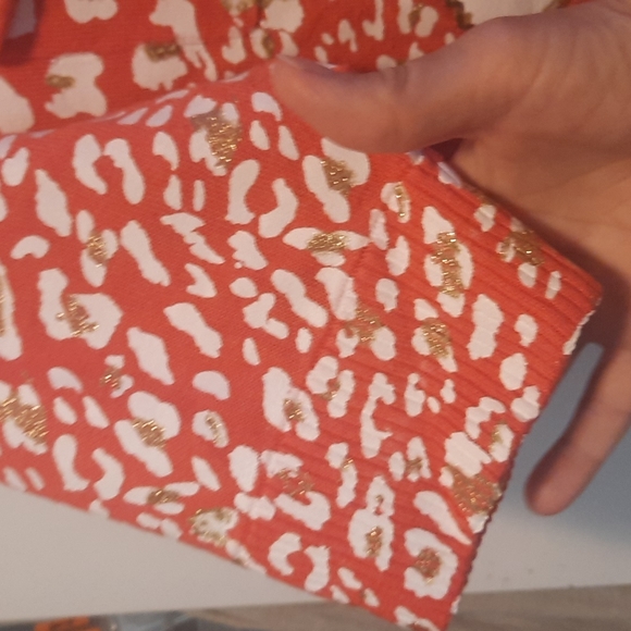 Just B Womens short sleeve zip up sweater. Size M color pinkish... - Picture 5 of 6